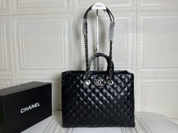 CHANELshopping bag