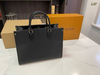 LV Onthego Stylish Tote Bag
