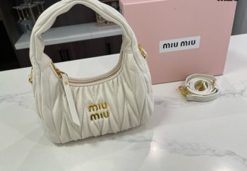 MiuMiu handlifting wrap wrap hobo wrap