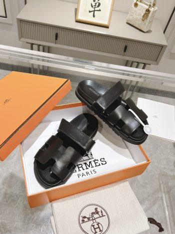 Latest Ancone flip-flops on the official website